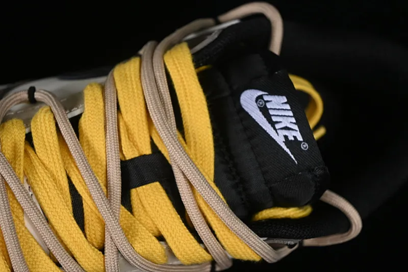 All Categories Nk SB Dunk Series Nk SB Dunk Low Low-top Sneakers Nk Dunk Low Panda Prank Jungle Crossing Overcoming Troubles Black Mamba Snake Print SB Strap Low-top Casual Sneakers DV0831-002